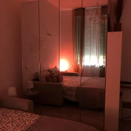 Lägenhet Joy House -central Near Metro Arco Della Pace Brera-entire Perfect For Work & Play, Nightlife With Ac & Fast Wifi Welcome To The Cool Joy House! Milano
