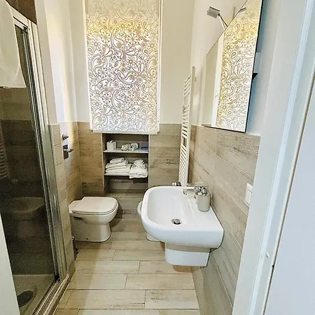 Joy House -central Near Metro Arco Della Pace Brera-entire Perfect For Work & Play, Nightlife With Ac & Fast Wifi Welcome To The Cool Joy House! アパート