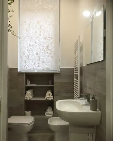 アパート Joy House -central Near Metro Arco Della Pace Brera-entire Perfect For Work & Play, Nightlife With Ac & Fast Wifi Welcome To The Cool Joy House! ミラノ