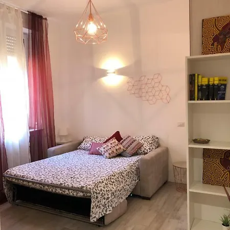 Joy House -central Near Metro Arco Della Pace Brera-entire Perfect For Work & Play, Nightlife With Ac & Fast Wifi Welcome To The Cool Joy House! Lägenhet *