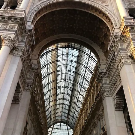 Joy House -central Near Metro Arco Della Pace Brera-entire Perfect For Work & Play, Nightlife With Ac & Fast Wifi Welcome To The Cool Joy House! アパート *