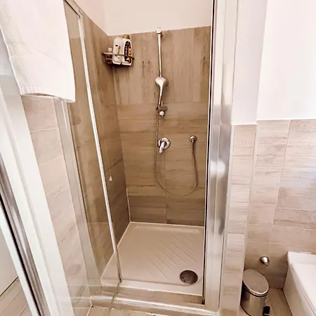 Joy House -central Near Metro Arco Della Pace Brera-entire Perfect For Work & Play, Nightlife With Ac & Fast Wifi Welcome To The Cool Joy House! *